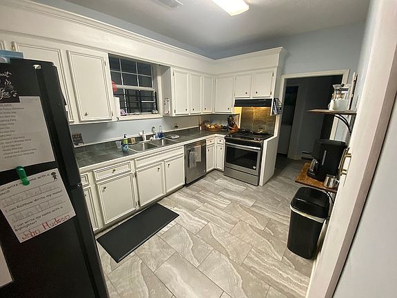 4th image of 412 Roseneath Ave