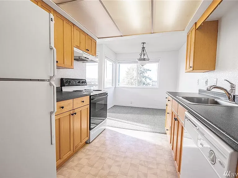 277 NW Market St #281 — Photo 12