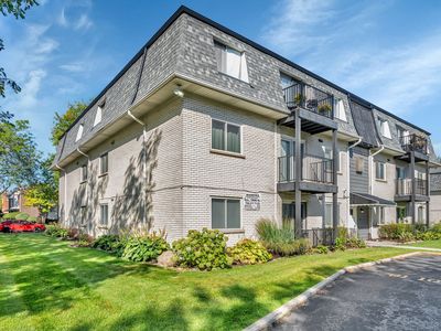9661 S Karlov Ave APT 303, Oak Lawn, IL, 60453