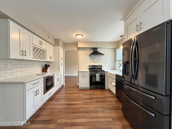 3rd image of 893 New Jersey Avenue