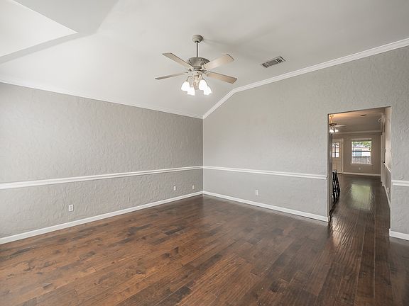 5th image of 520 Kelley Ct