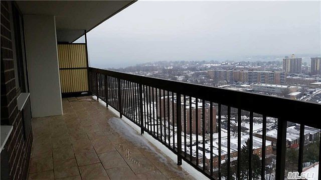 1st image of 2 Bay Club Dr APT 20Z1