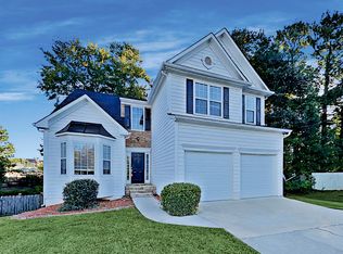 2260 Stoneoak Dr, Lawrenceville, GA 30043