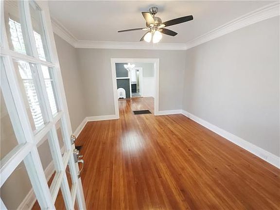 4th image of 1043 Jena St