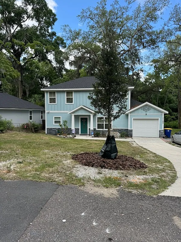 4 bed, 1852 sqft, $2,550 — Photo 1