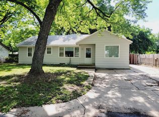 107 Jefferson Ave, Sedgwick, KS 67135