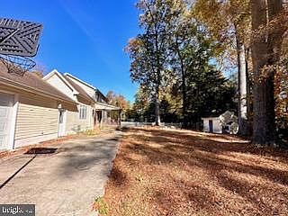 4th image of 120 Stratford Cir