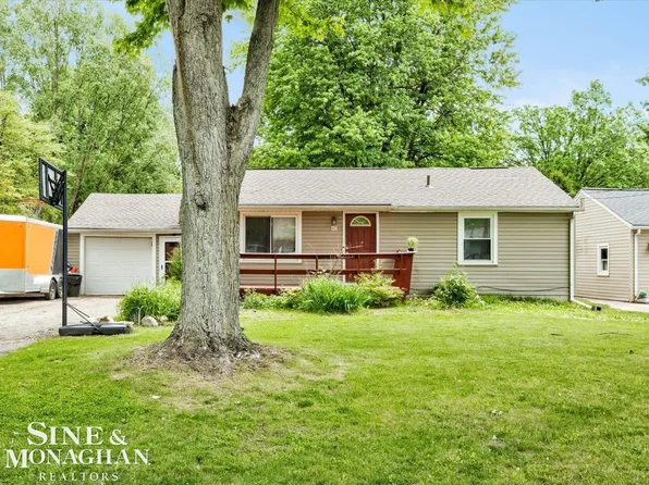 1471 S Packard Ave, Burton, MI 48509
