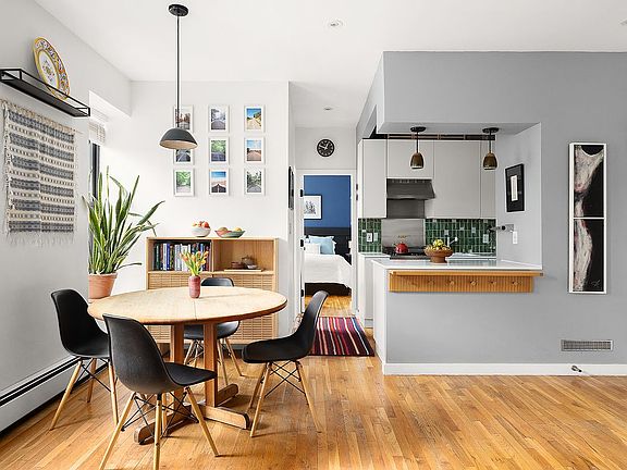 2nd image of 307 72nd St APT 3C