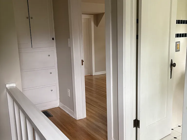 1512 W 16th Ave — Photo 11