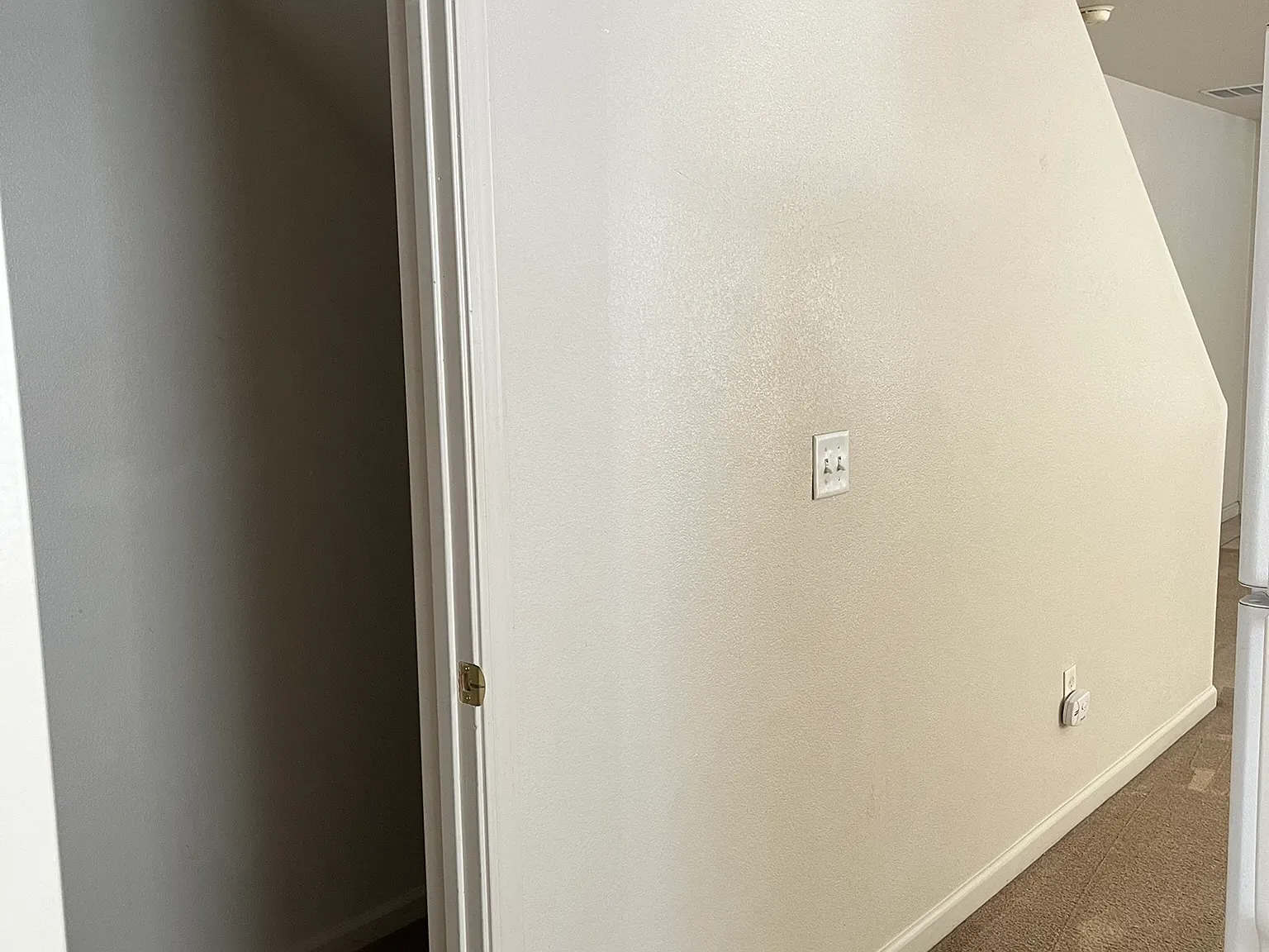 2 bed, 1.5 bath, 1320 sqft, $2,100 — Photo 4