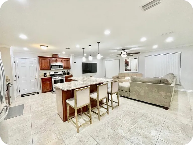 8121 Tabaid Ln — Photo 5