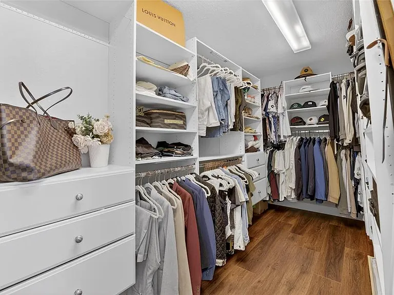 5536 Luminar Pointe Ln — Photo 36