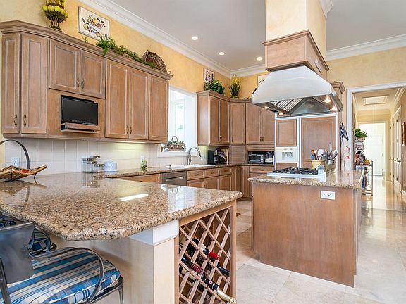 2nd image of 741 Marbrisa River Ln