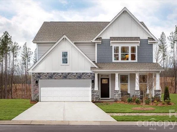 112 Rhuidean Ct, Troutman, NC 28166