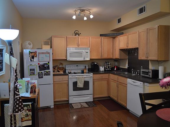 5th image of 401 20th St S Unit 205