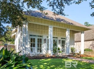 807 Coleman Ave, Fairhope, AL 36532