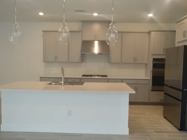 33984 Anchor Light Ln, Wesley Chapel, FL 33543