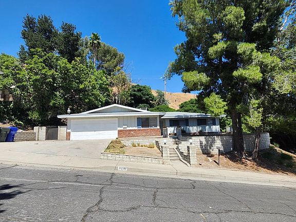 2nd image of 3281 Grande Vista Dr