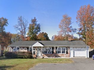 11206 Old Leavells Rd, Fredericksburg, VA 22407