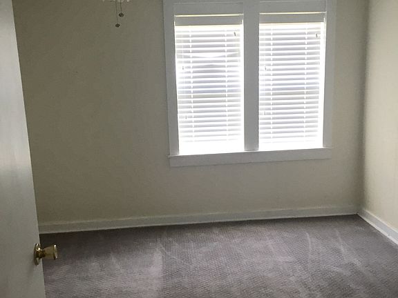 2nd image of 735 Lemoine Ln