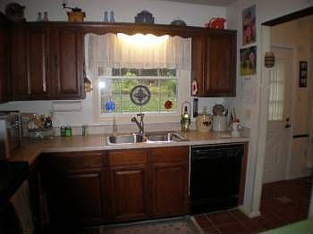 2nd image of 6421 Albemarle St