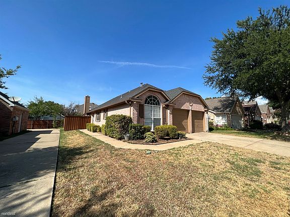 927 Golden Grove 2