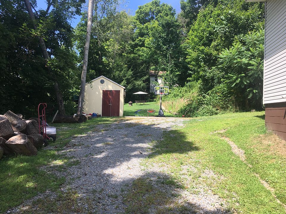 2nd image of 35 Grove Ave