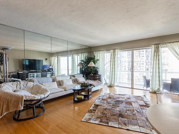 3rd image of 2451 Brickell Ave APT 16E