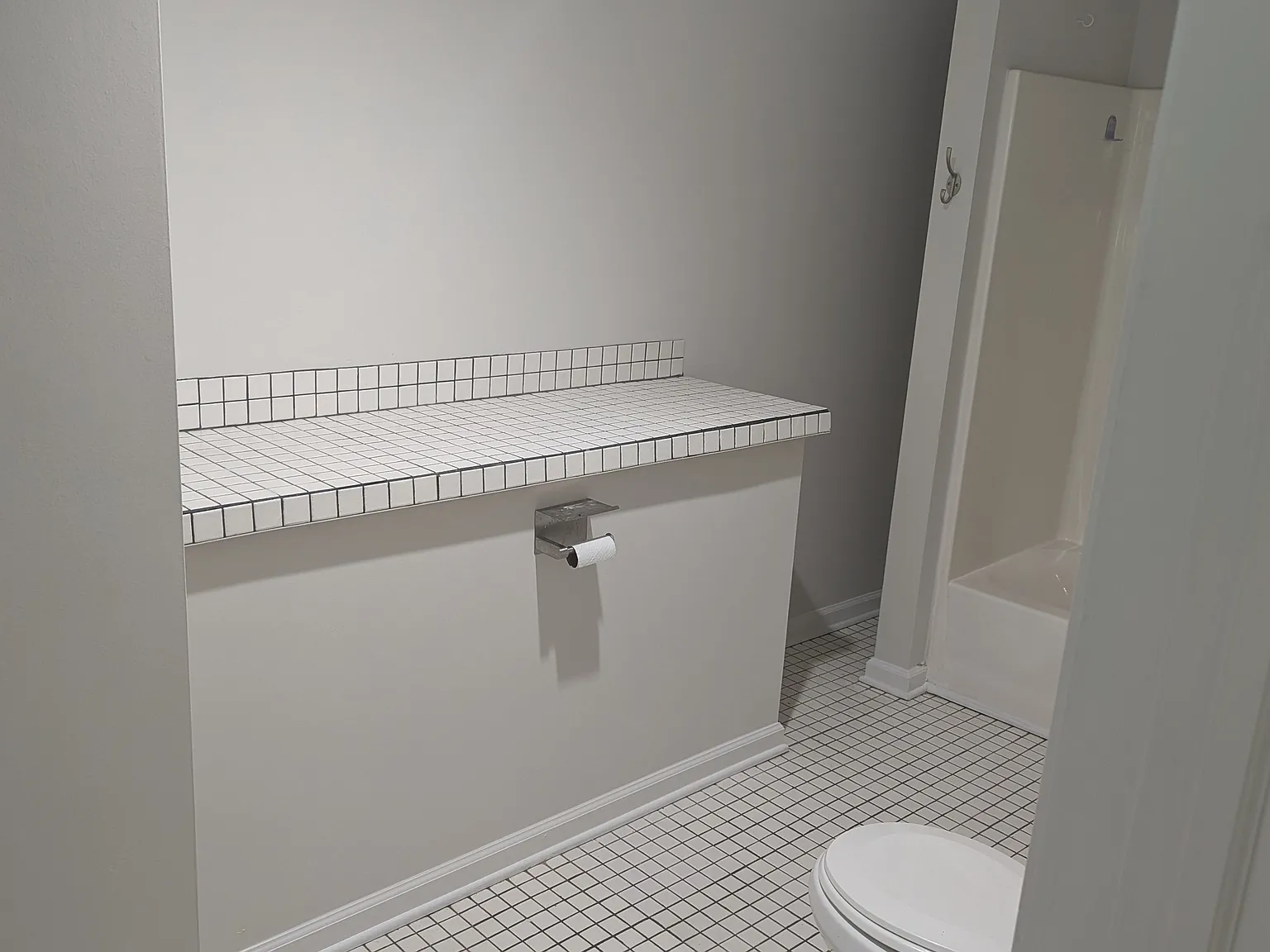 3 bed, 950 sqft, $2,000 — Photo 4