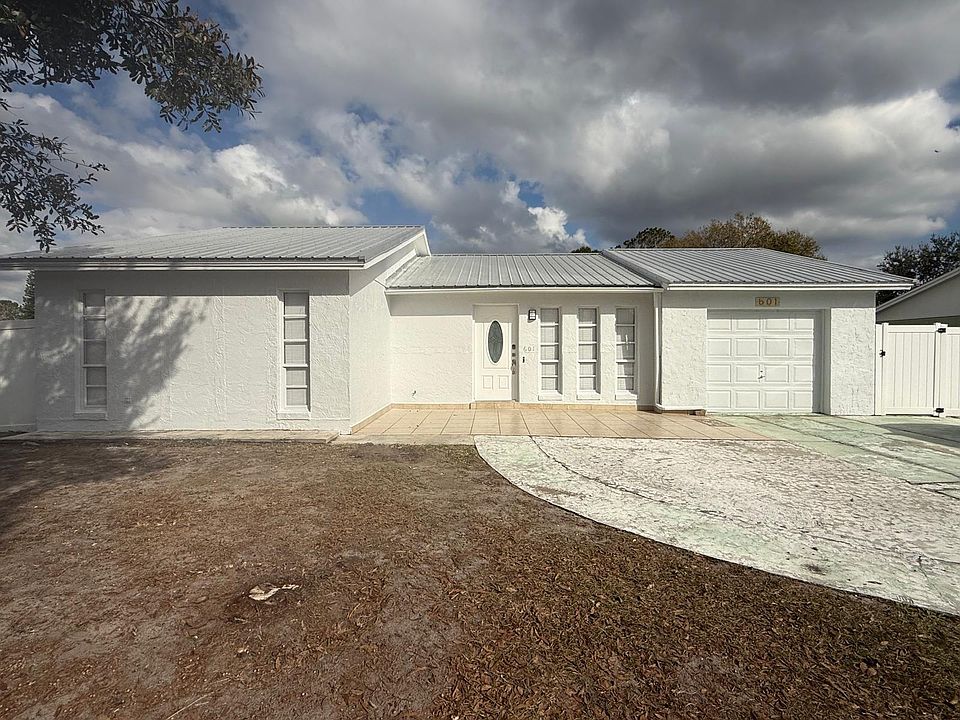 1st image of 601 Redwood Ct