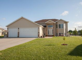 1709 35th Street Cir S, Moorhead, MN 56560