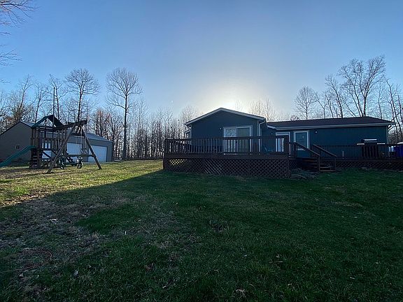 4th image of 9754 E Summitt Ln