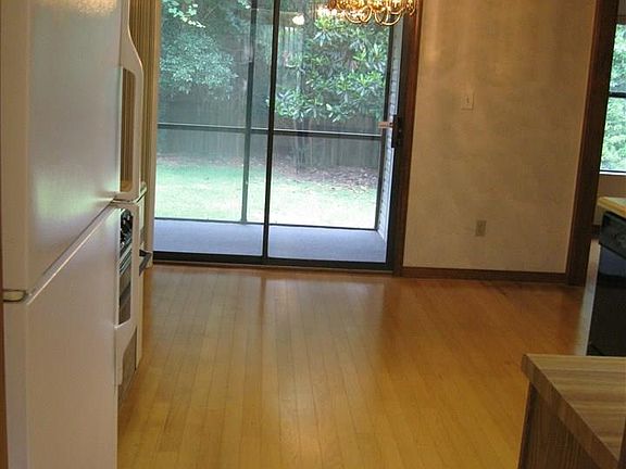 4th image of 8059 Baywind Cir