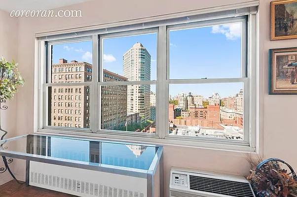 Sold by Corcoran | media 19