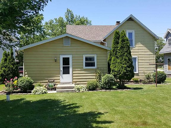 4th image of 2417 N Main St