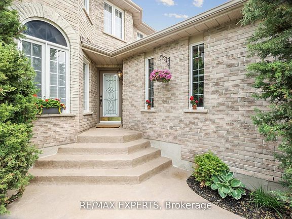 3rd image of 5 Kelsey Cres