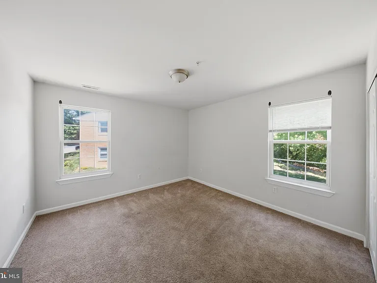 7611 Temple Hill Rd — Photo 17