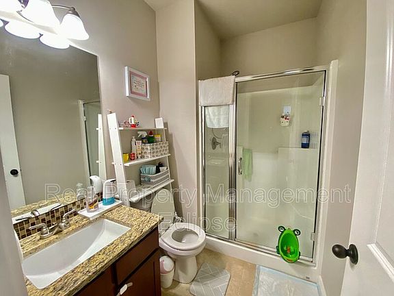 5th image of 13829 39th Pl W