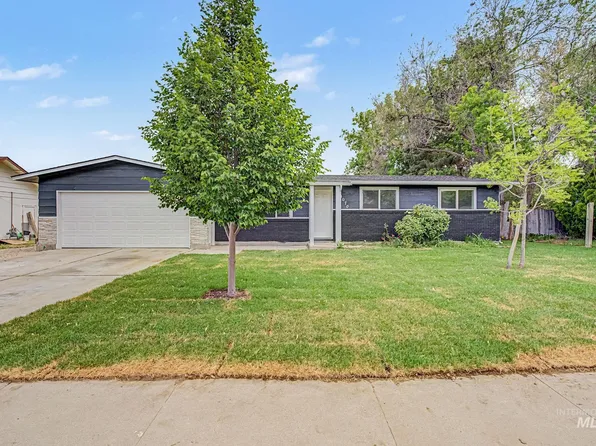 10070 W Canterbury Dr, Boise, ID 83704