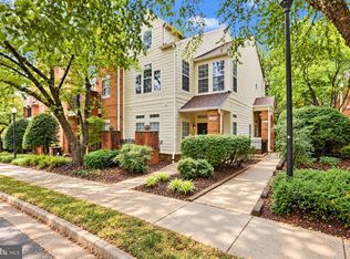 1369 Garden Wall Cir #714, Reston, VA 20194