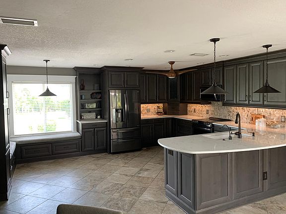 5th image of 761 Nina Dr