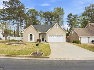 805 Meadowsong Cir, Lawrenceville, GA 30043