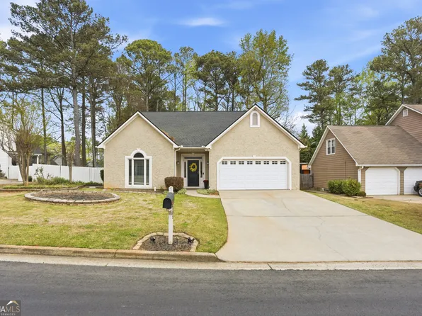 805 Meadowsong Cir, Lawrenceville, GA 30043