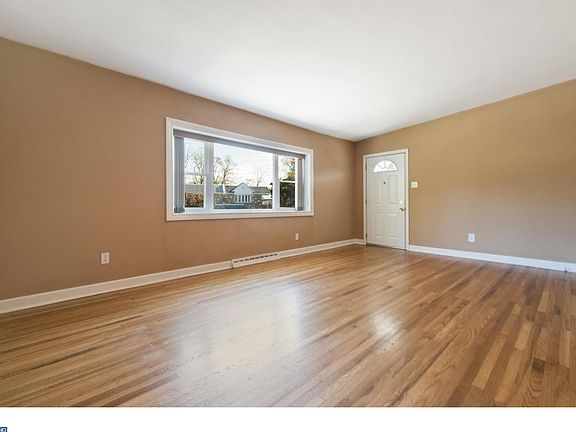 5th image of 7872 Anita Dr