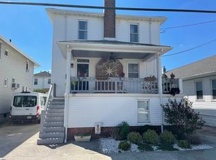 14 N Wyoming Ave, Ventnor, NJ 08406