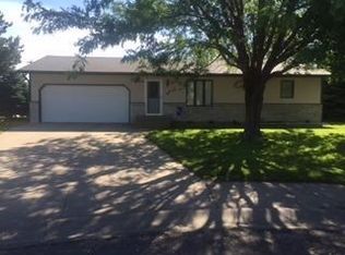 2928 N Loraine Pl, Garden City, KS 67846