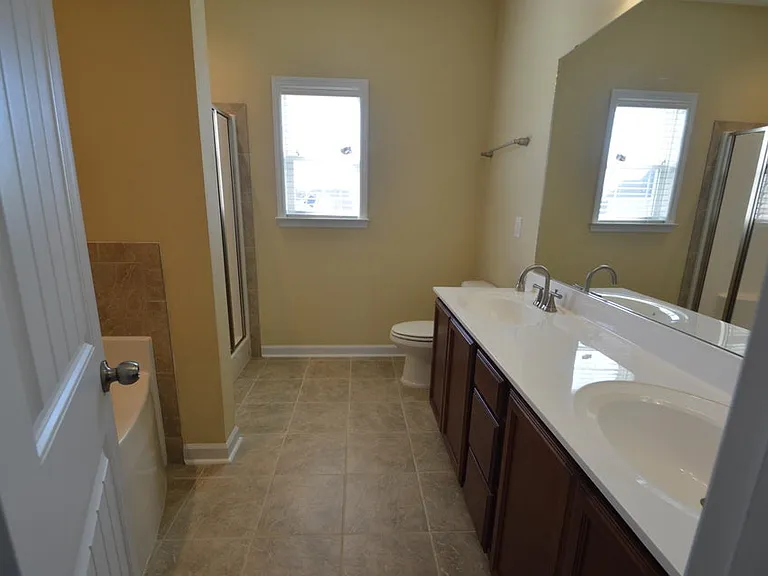 604 Drummond Grove Ln — Photo 25