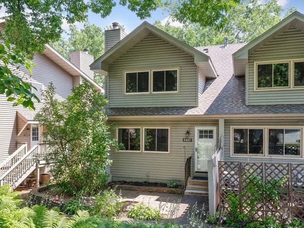 5427 E Brenner Pass, Minneapolis, MN 55432