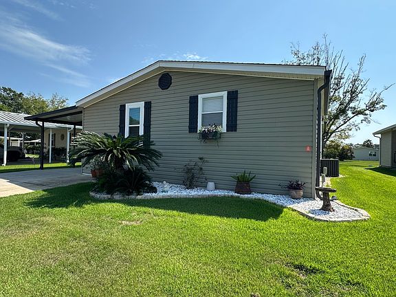 5th image of 18179 Castle Dr